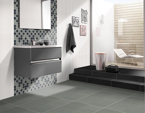 Gạch mosaic được lựa chọn để tạo điểm nhấn cho nhà tắm