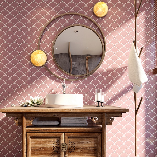 Gạch mosaic vảy cá màu hồng tôn lên nét đẹp nữ tính cho không gian phòng tắm